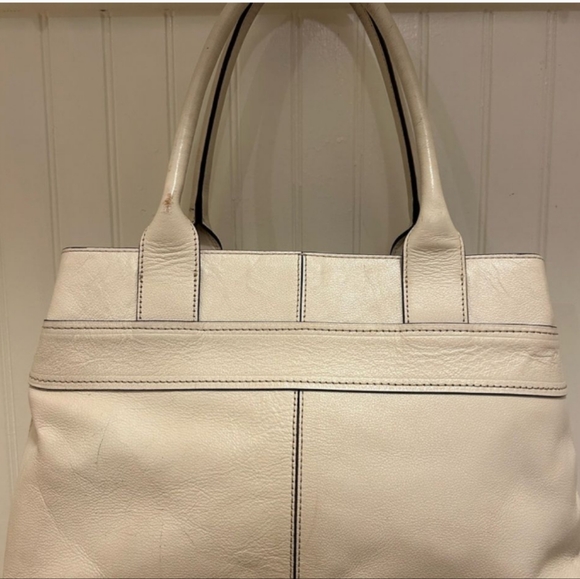 Kate Spade Cream Leather Satchel with Bow Detail - Picture 3 of 7